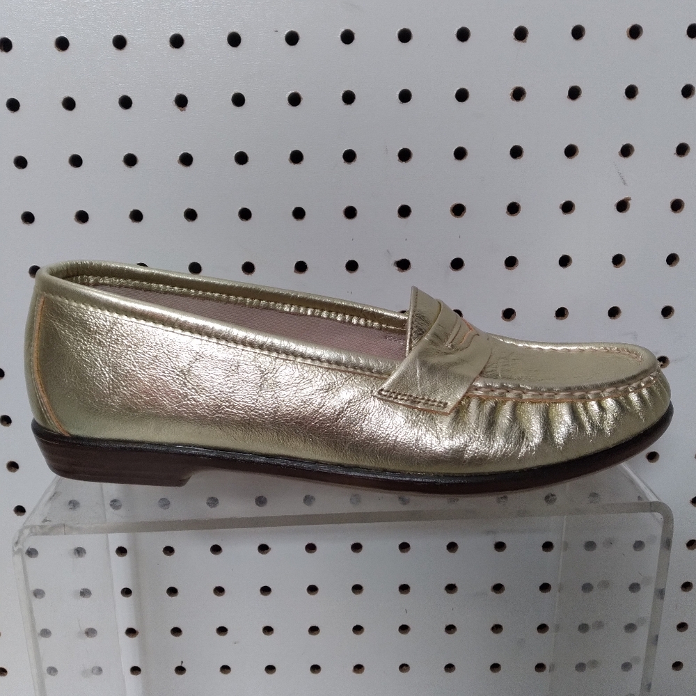 SAS Women's Comfort Loafers Leather Shoes Gold Flat Made In USA ๐บ๐ธ Sz 8 - Picture 3 of 15